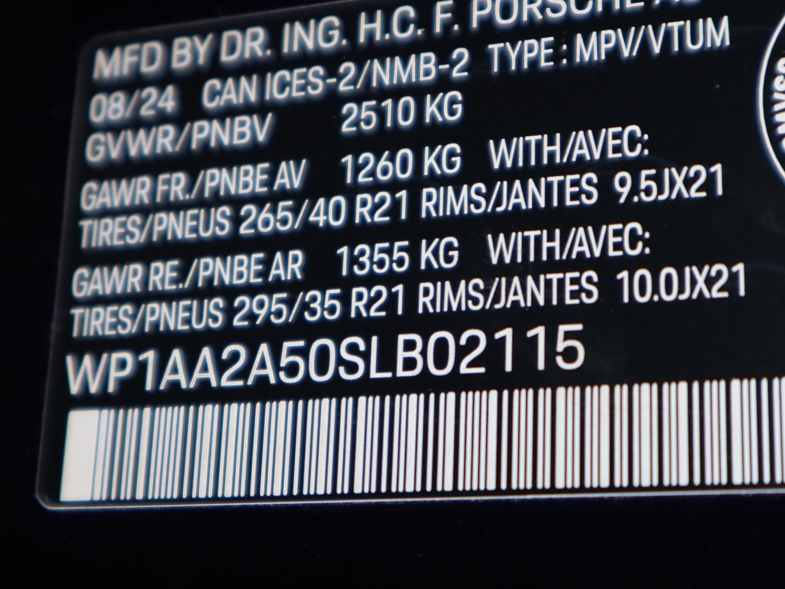 2025 Porsche Macan in Vancouver, British Columbia