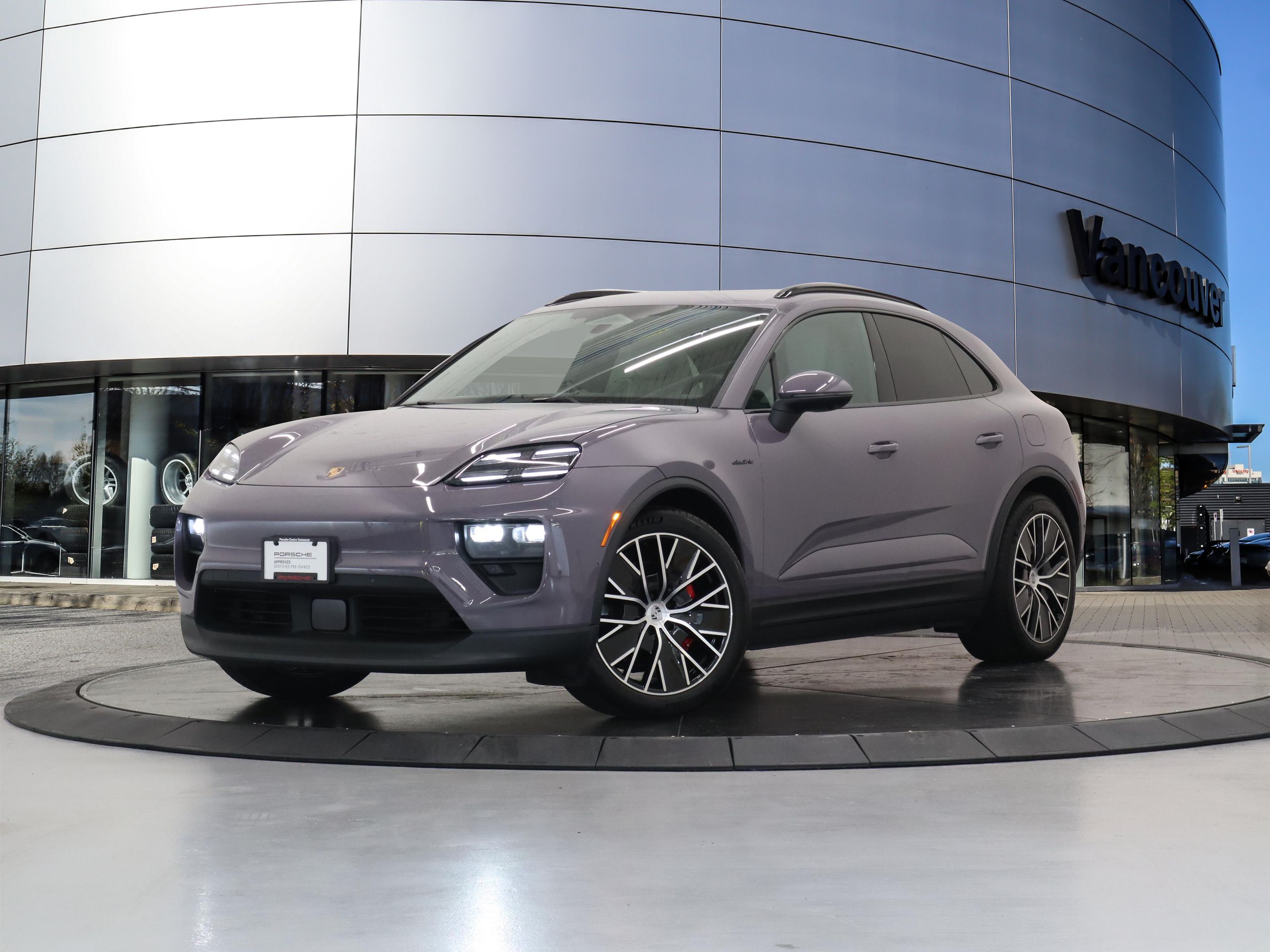 Porsche Macan  2025 à Vancouver, Colombie-Britannique