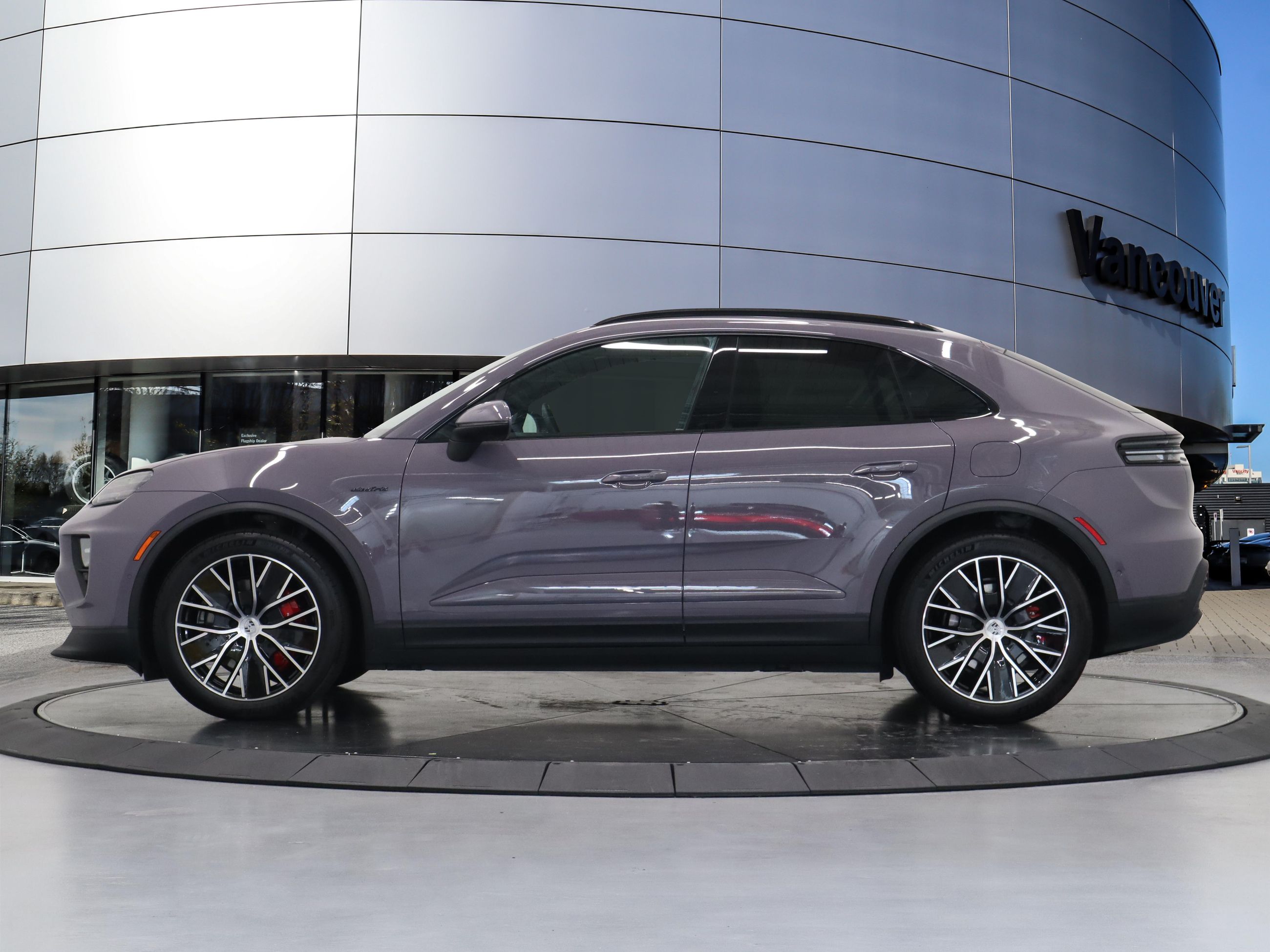 Porsche Macan  2025 à Vancouver, Colombie-Britannique