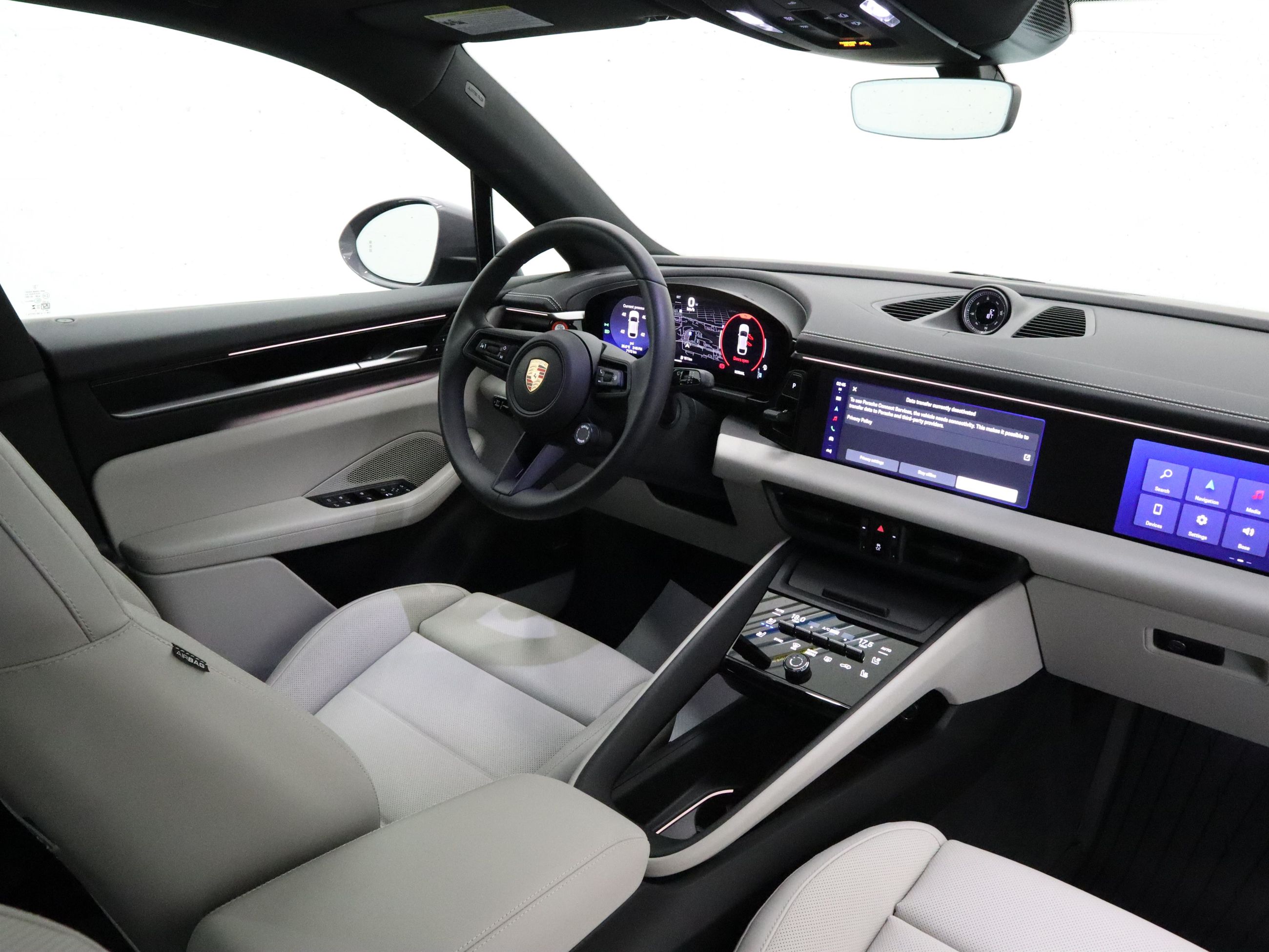 Porsche Macan  2025 à Vancouver, Colombie-Britannique