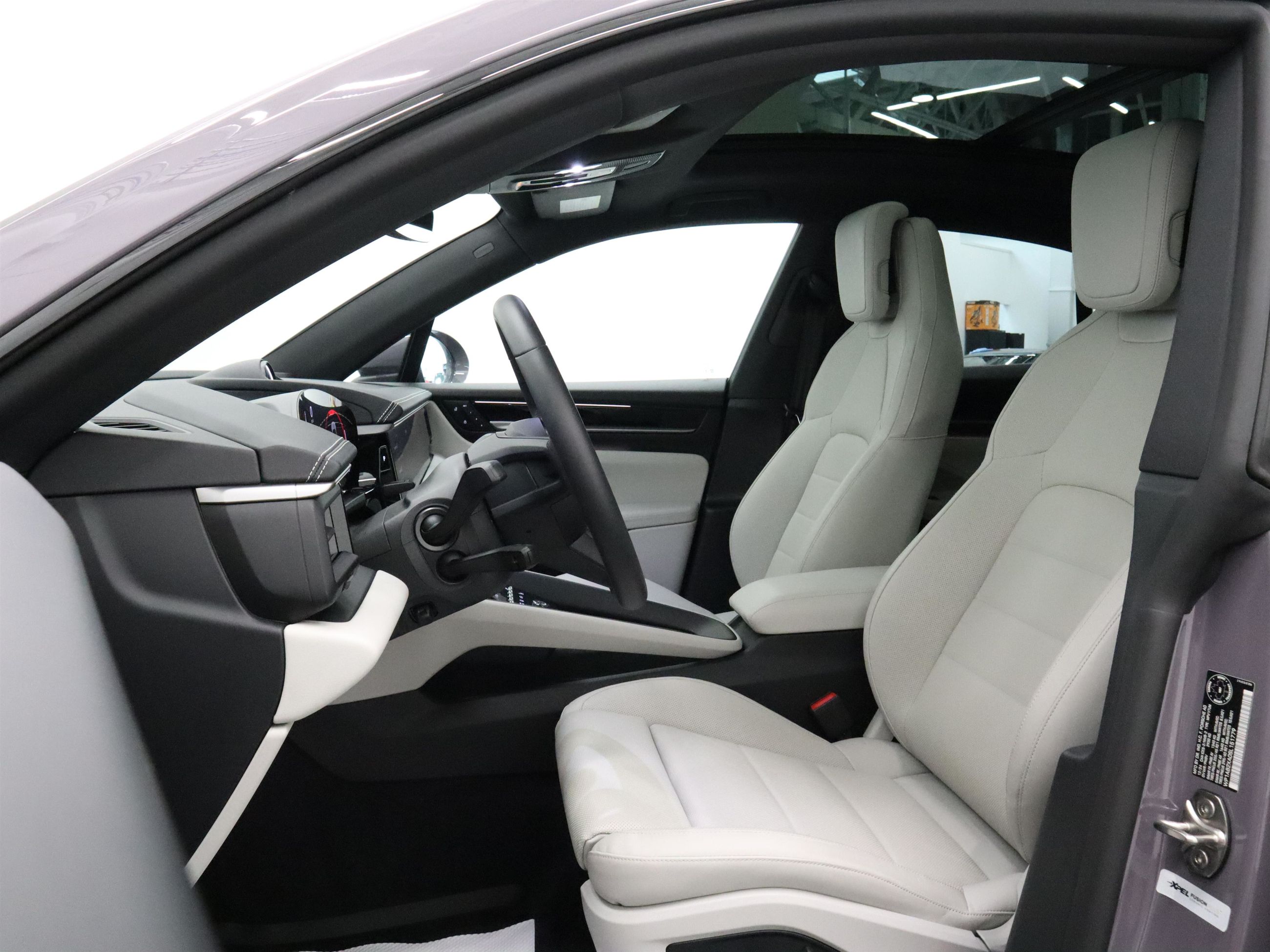Porsche Macan  2025 à Vancouver, Colombie-Britannique