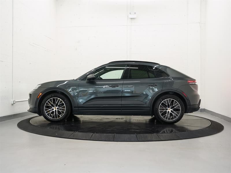 2025 Porsche Macan in Vancouver, British Columbia