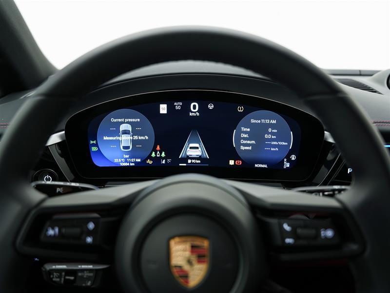 2025 Porsche Macan in Vancouver, British Columbia