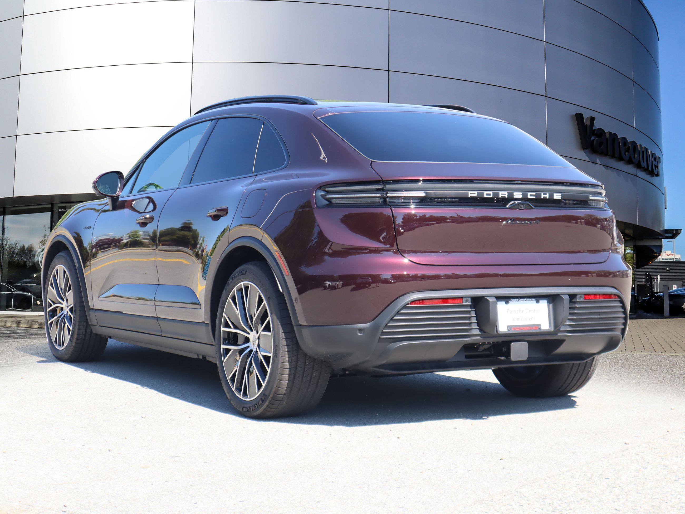 Porsche Macan  2025 à Vancouver, Colombie-Britannique