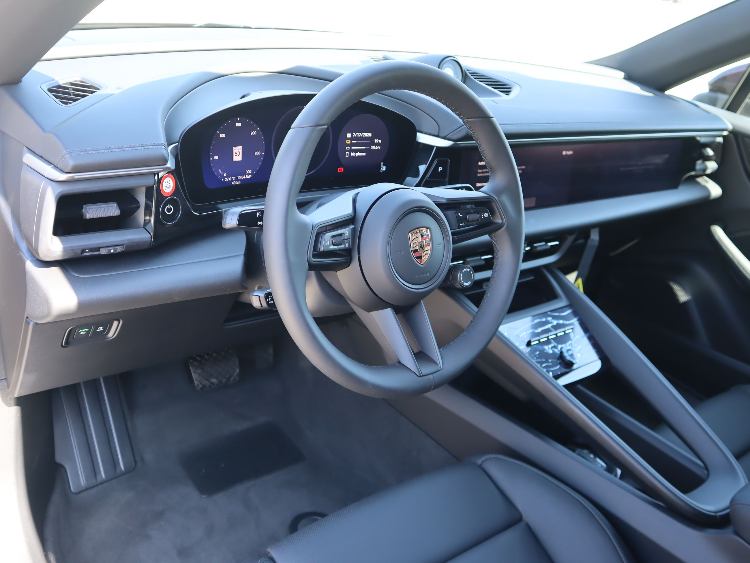 Porsche Macan  2025 à Vancouver, Colombie-Britannique