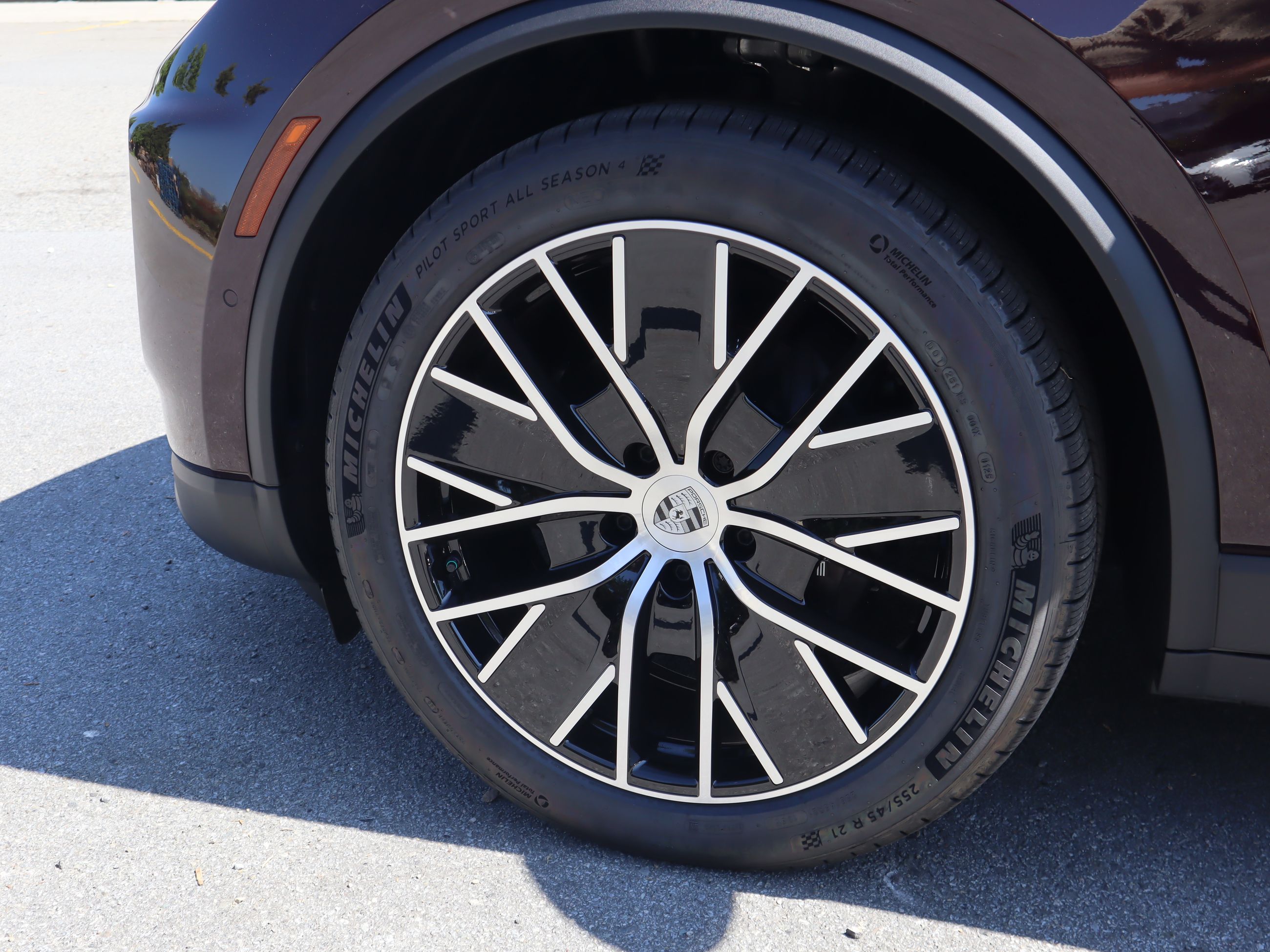 Porsche Macan  2025 à Vancouver, Colombie-Britannique