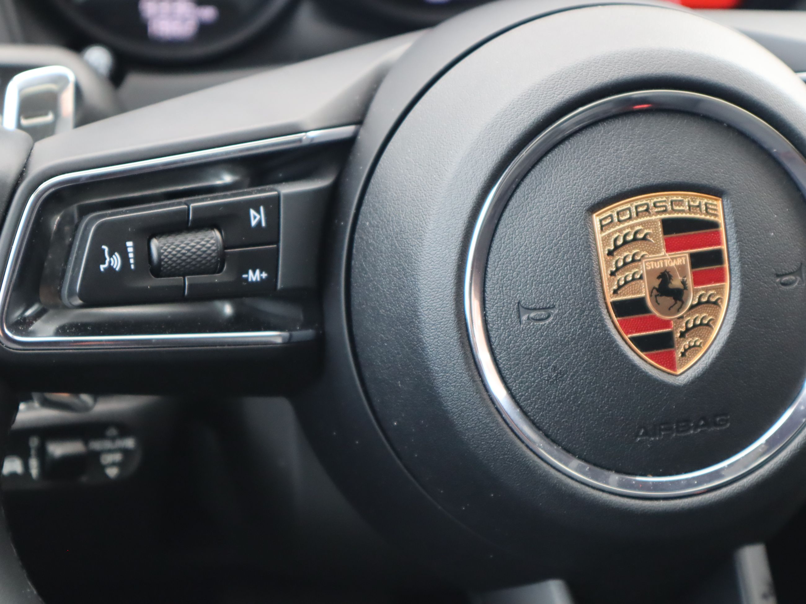2025 Porsche Macan in Vancouver, British Columbia