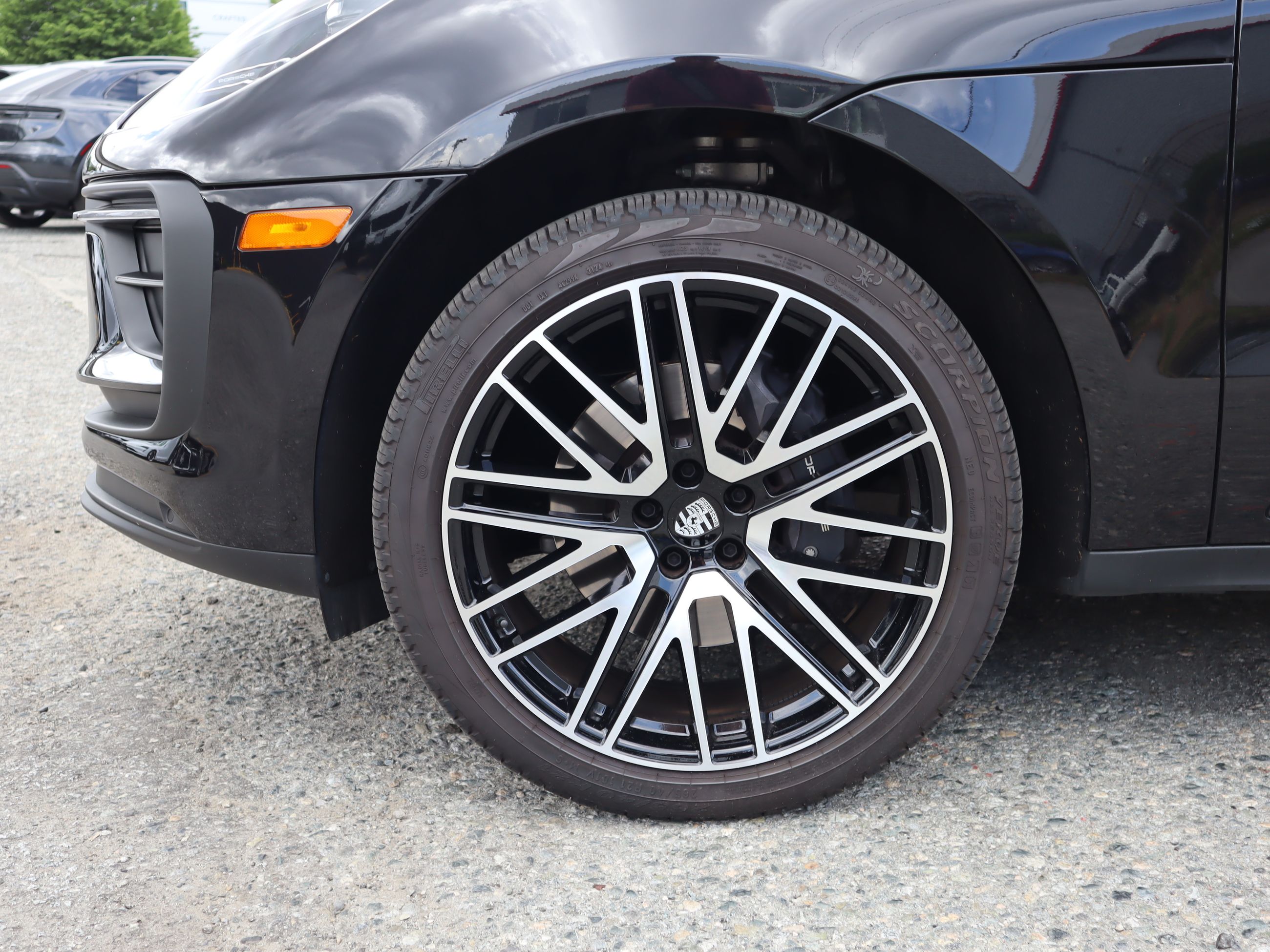2025 Porsche Macan in Vancouver, British Columbia