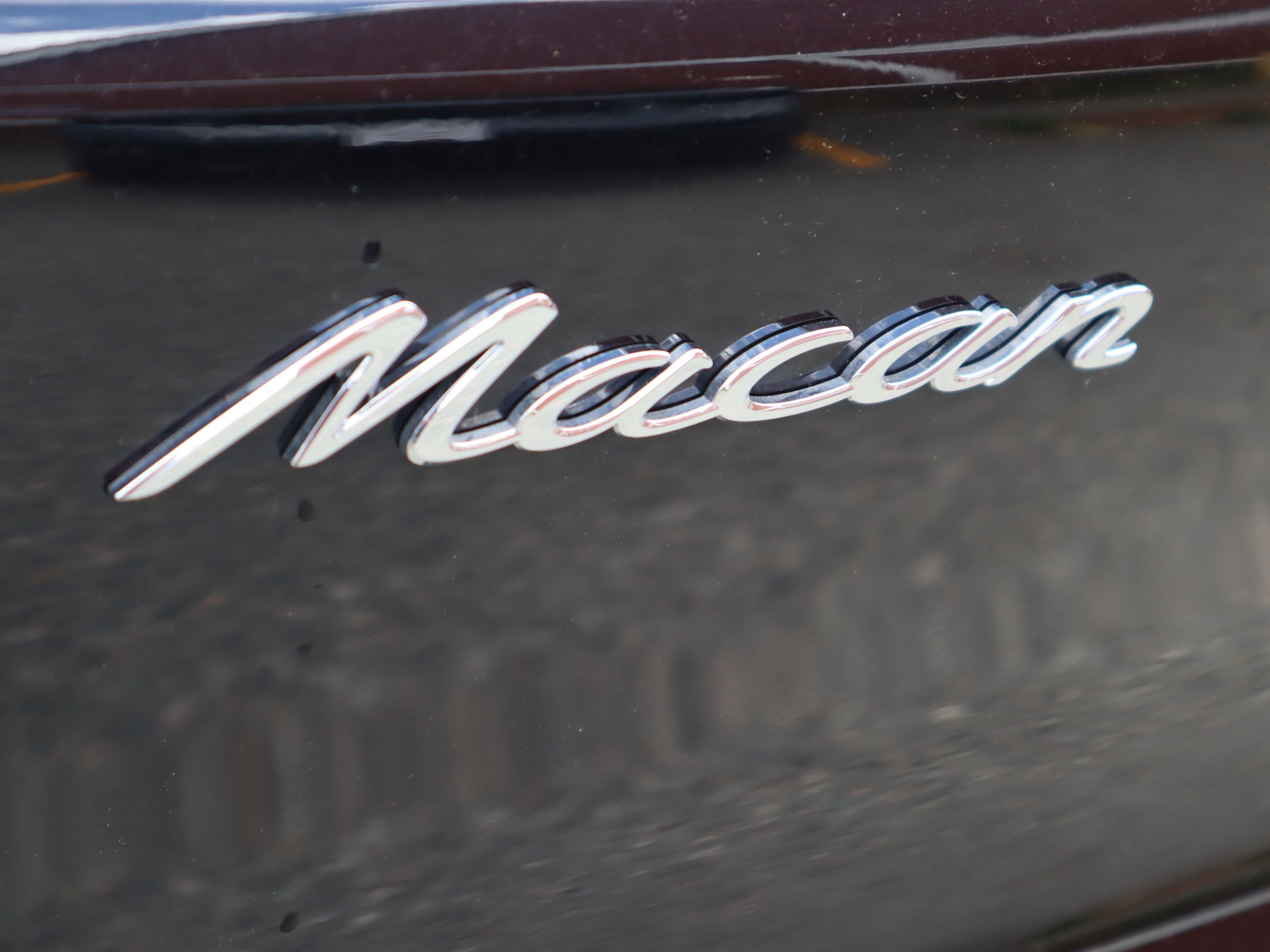 2025 Porsche Macan in Vancouver, British Columbia