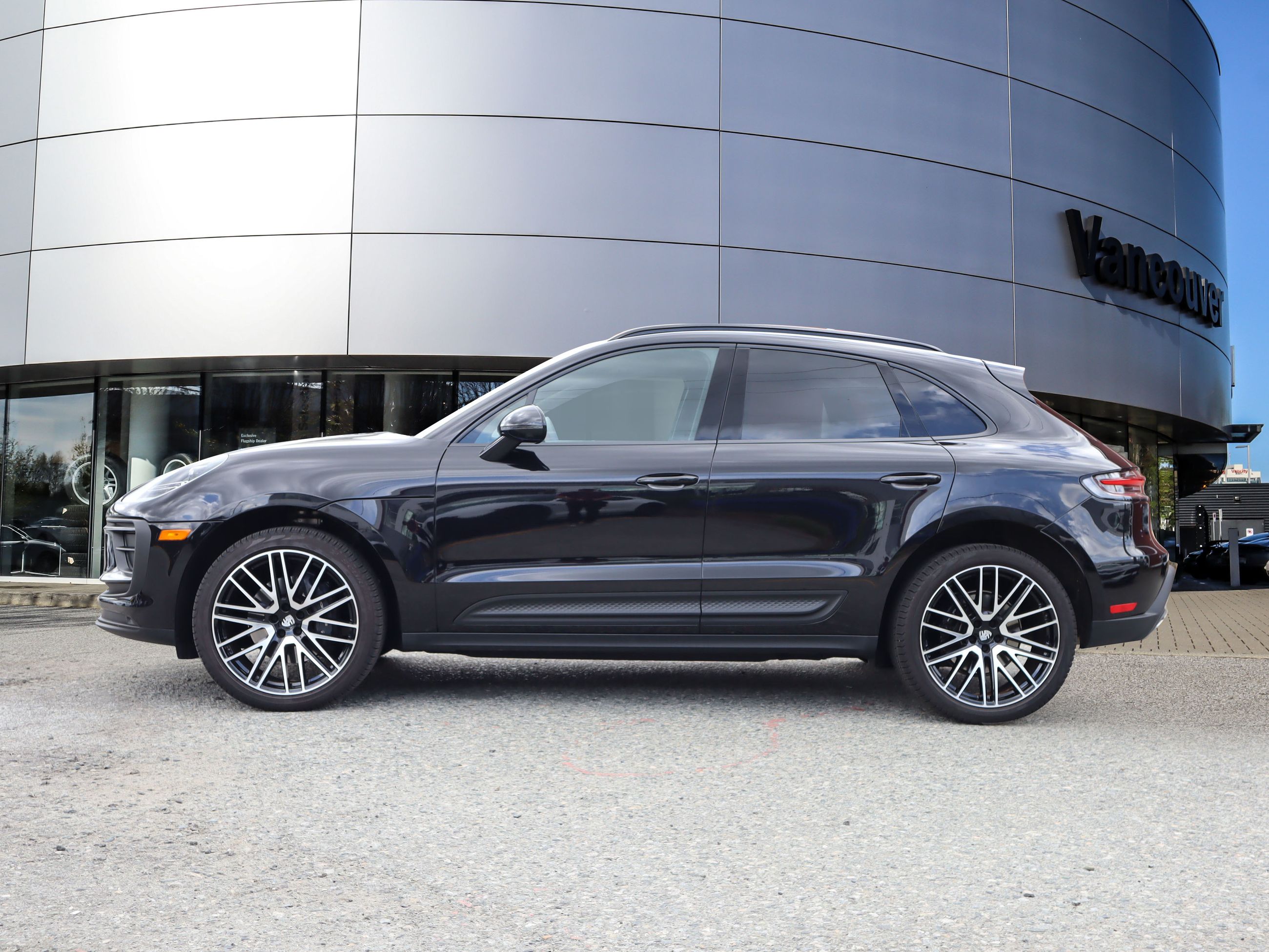 2025 Porsche Macan in Vancouver, British Columbia