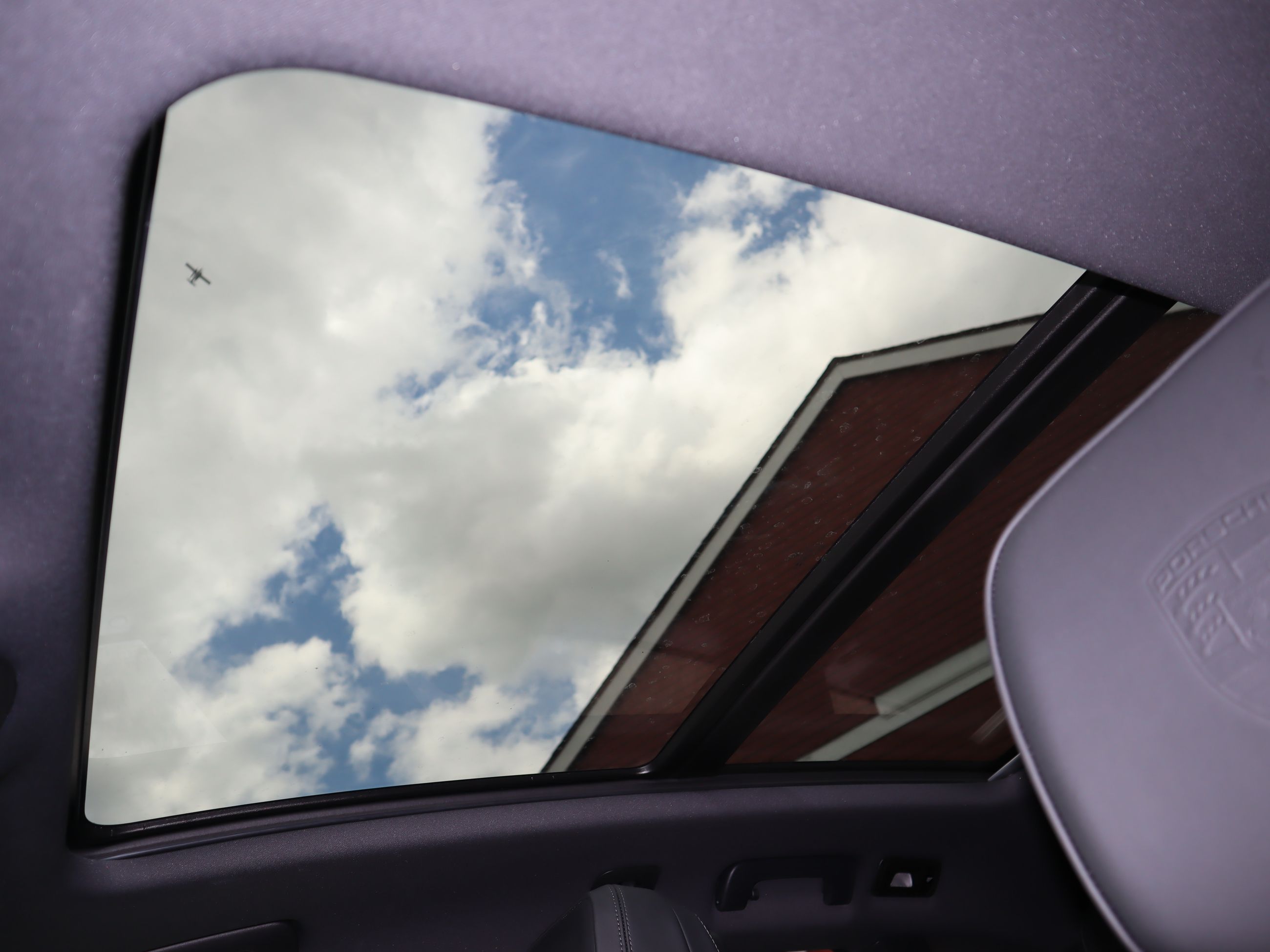 2025 Porsche Macan in Vancouver, British Columbia