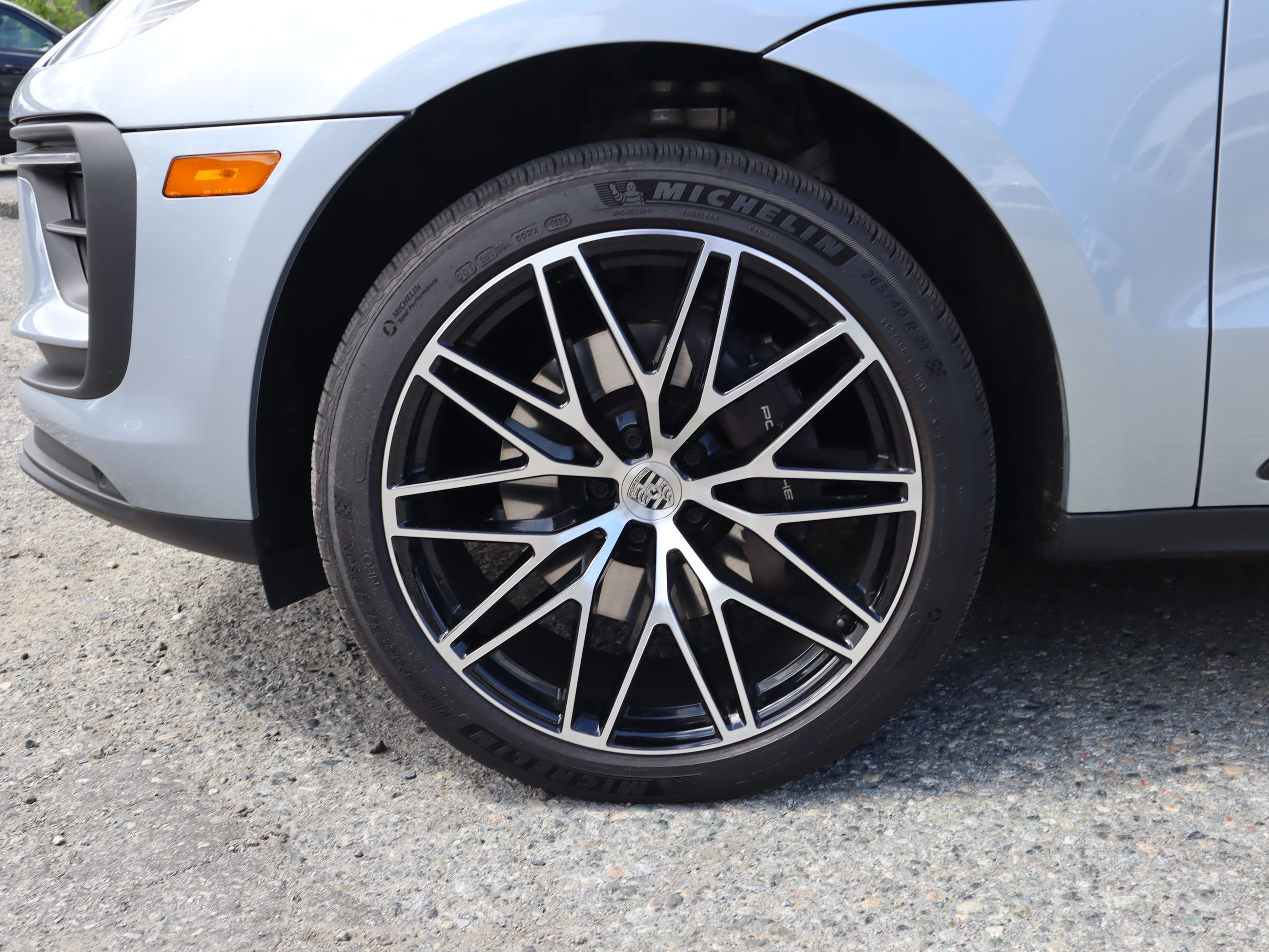2025 Porsche Macan in Vancouver, British Columbia