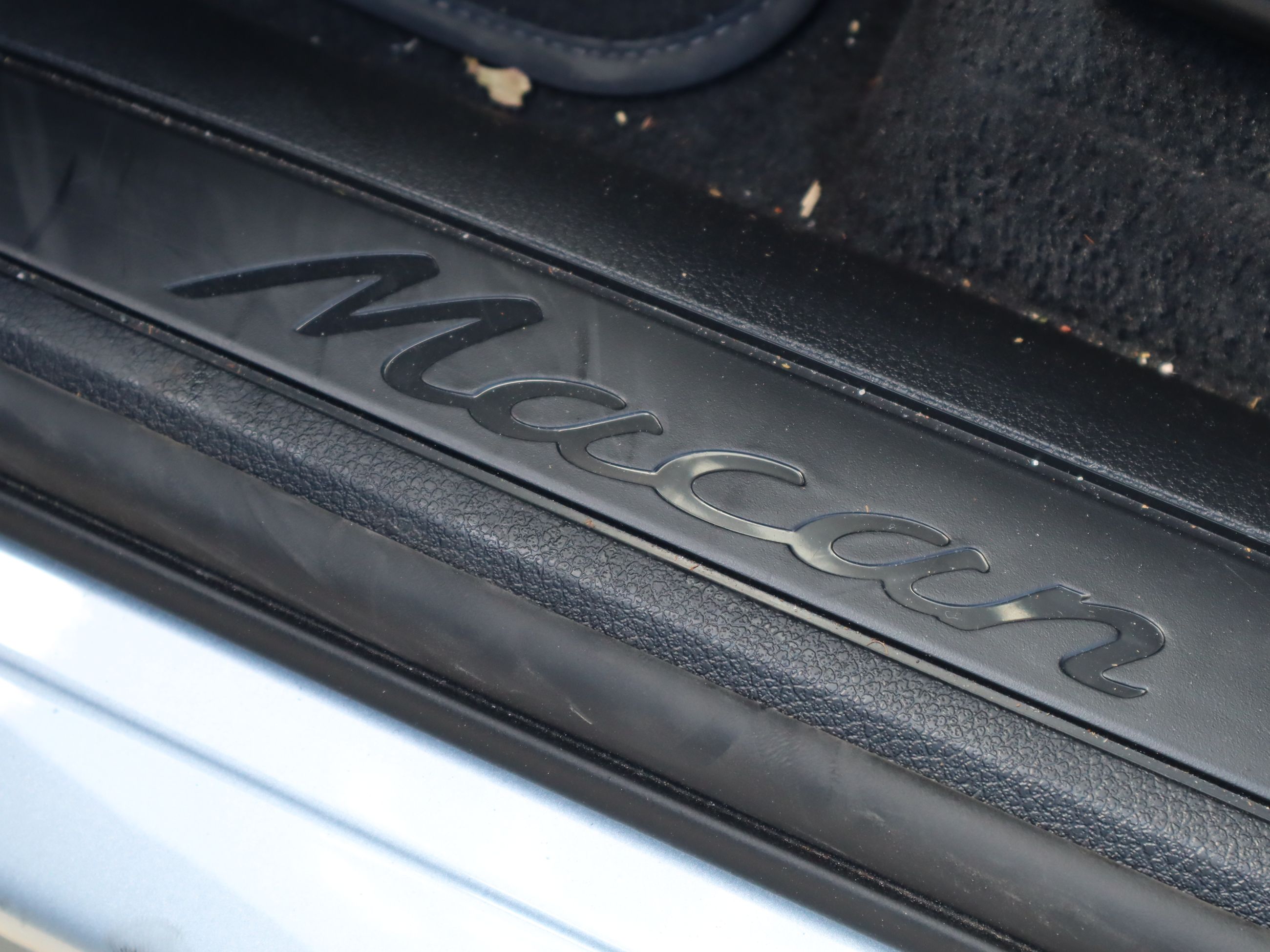 2025 Porsche Macan in Vancouver, British Columbia