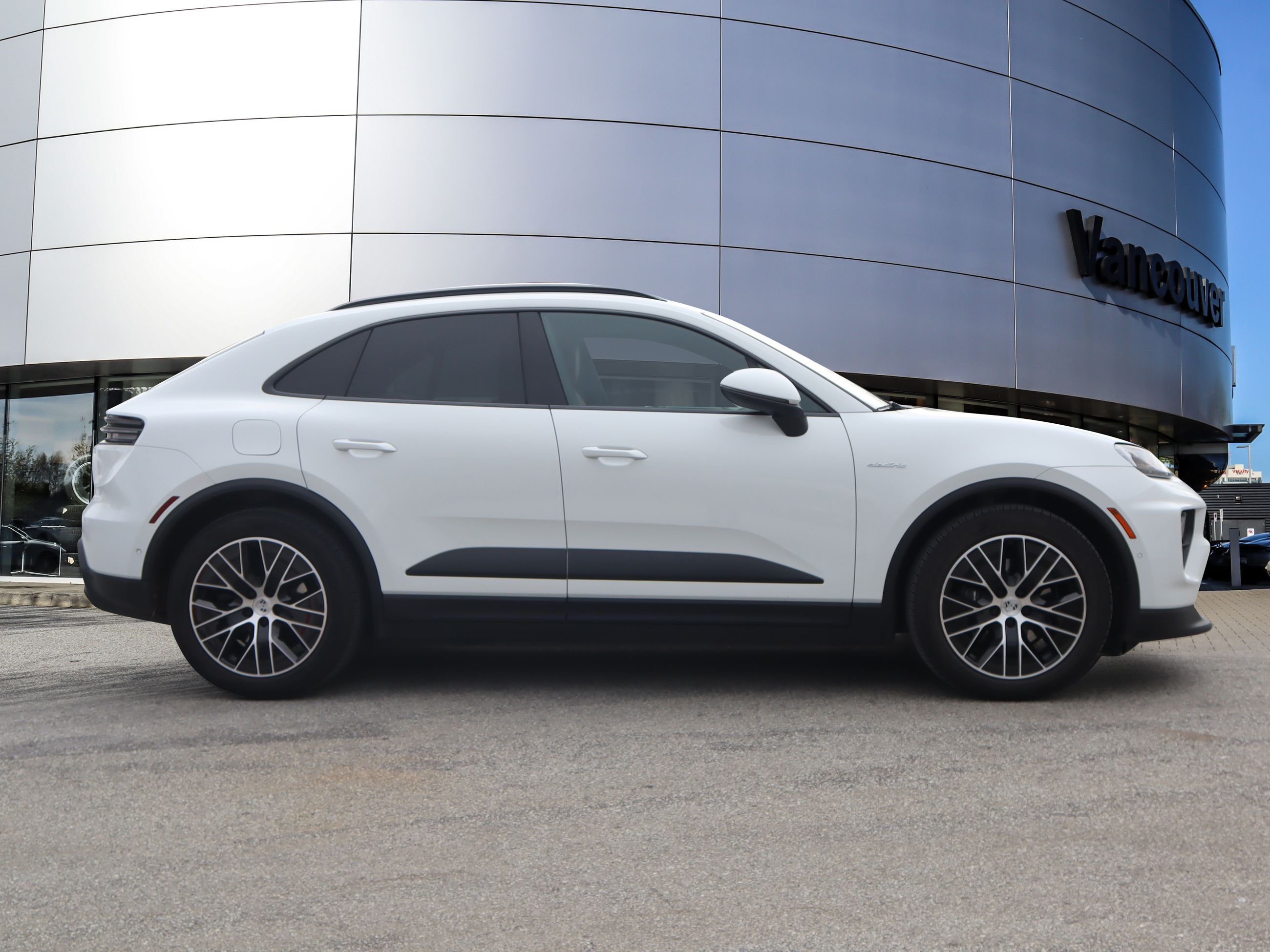 Porsche Macan  2025 à Vancouver, Colombie-Britannique
