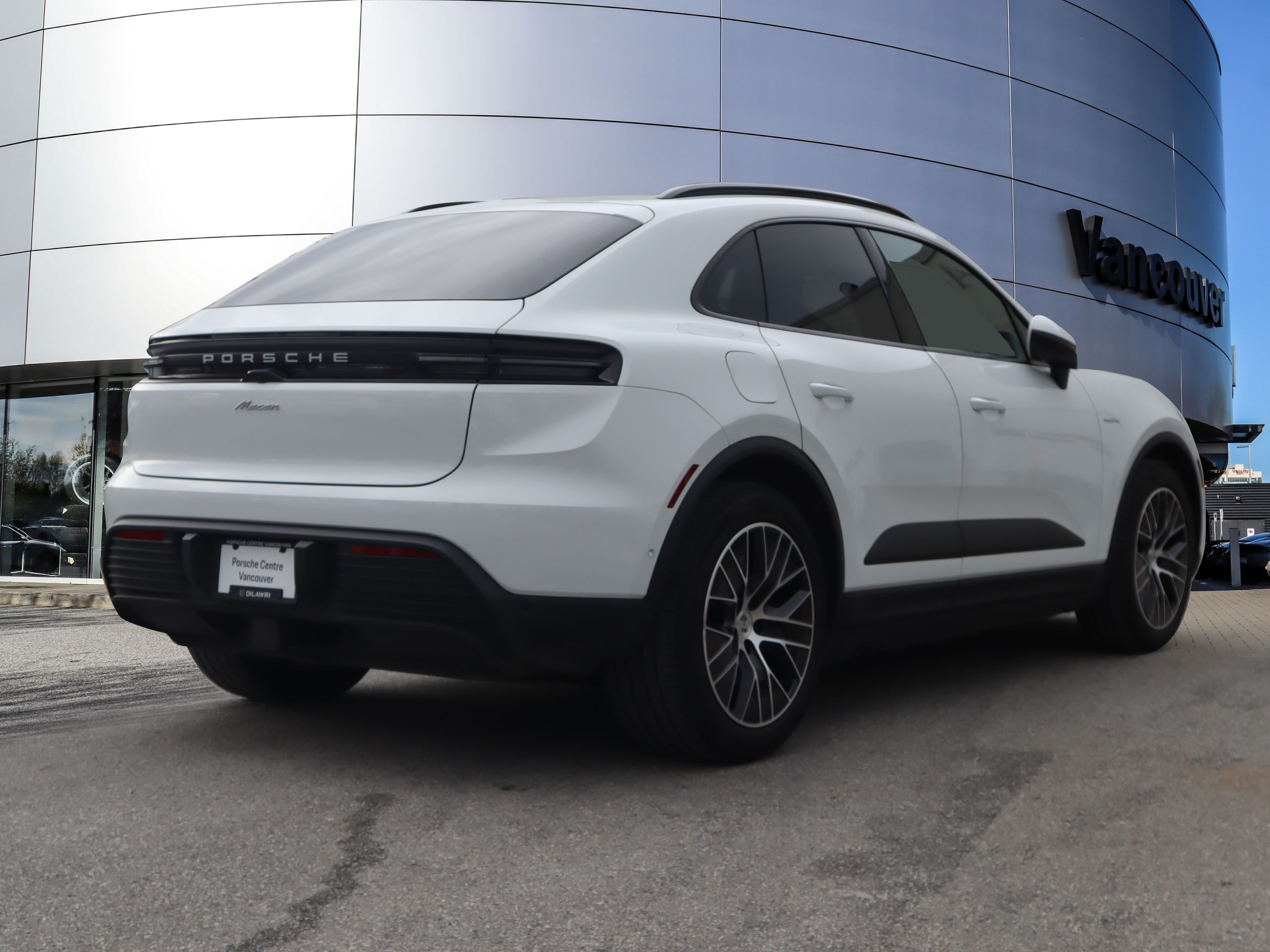Porsche Macan  2025 à Vancouver, Colombie-Britannique