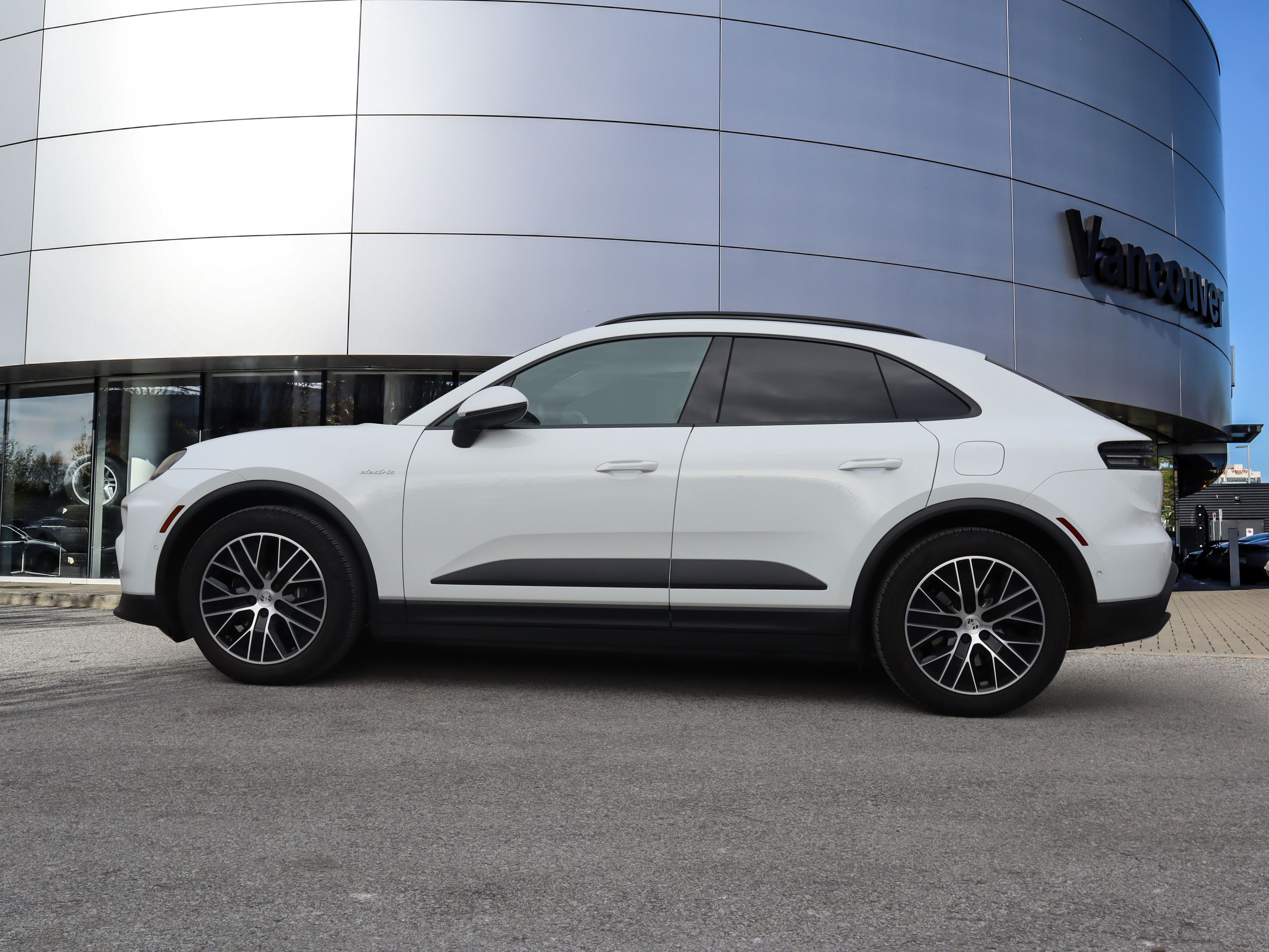 Porsche Macan  2025 à Vancouver, Colombie-Britannique
