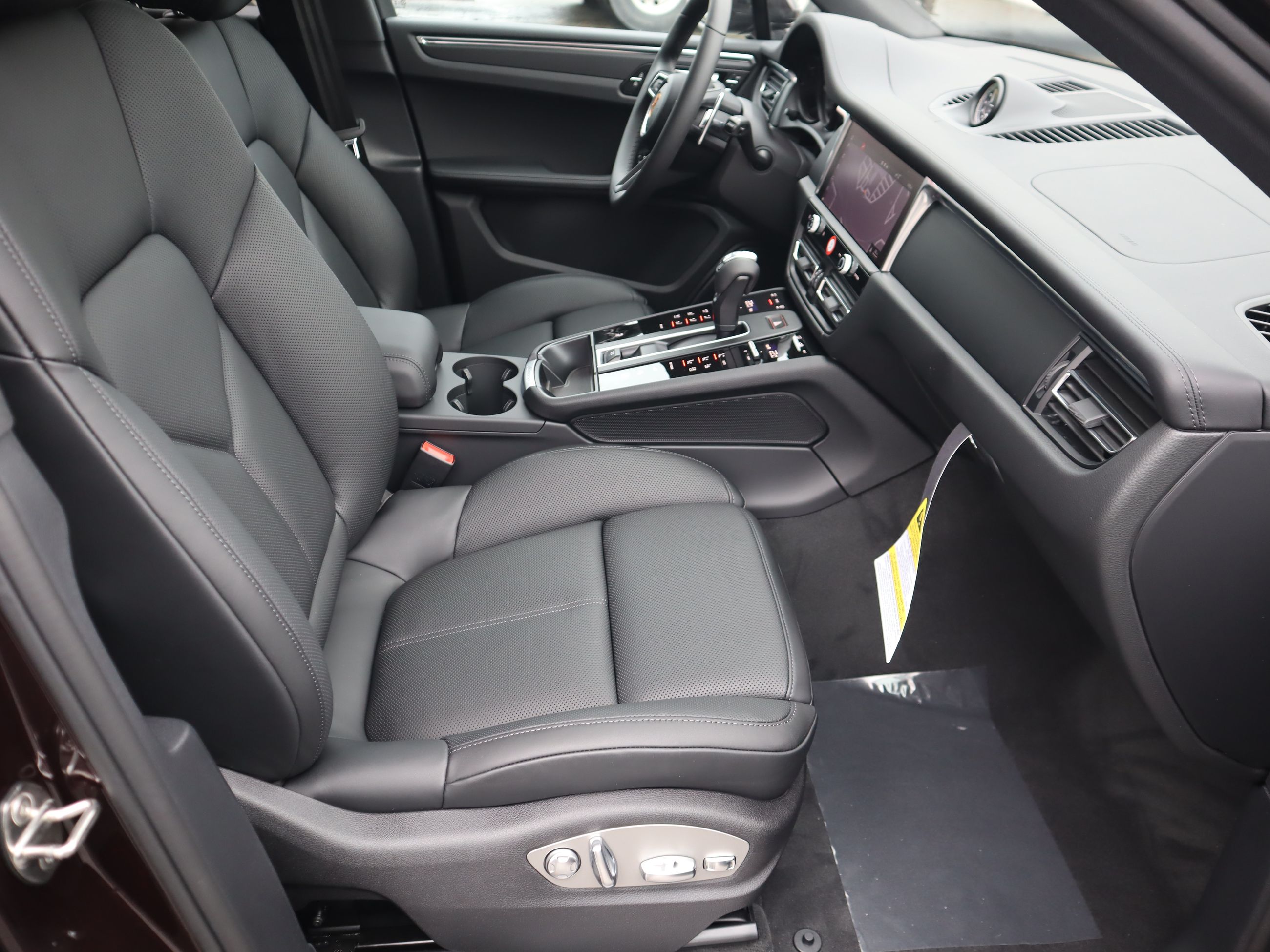 Porsche Macan  2026 à Vancouver, Colombie-Britannique