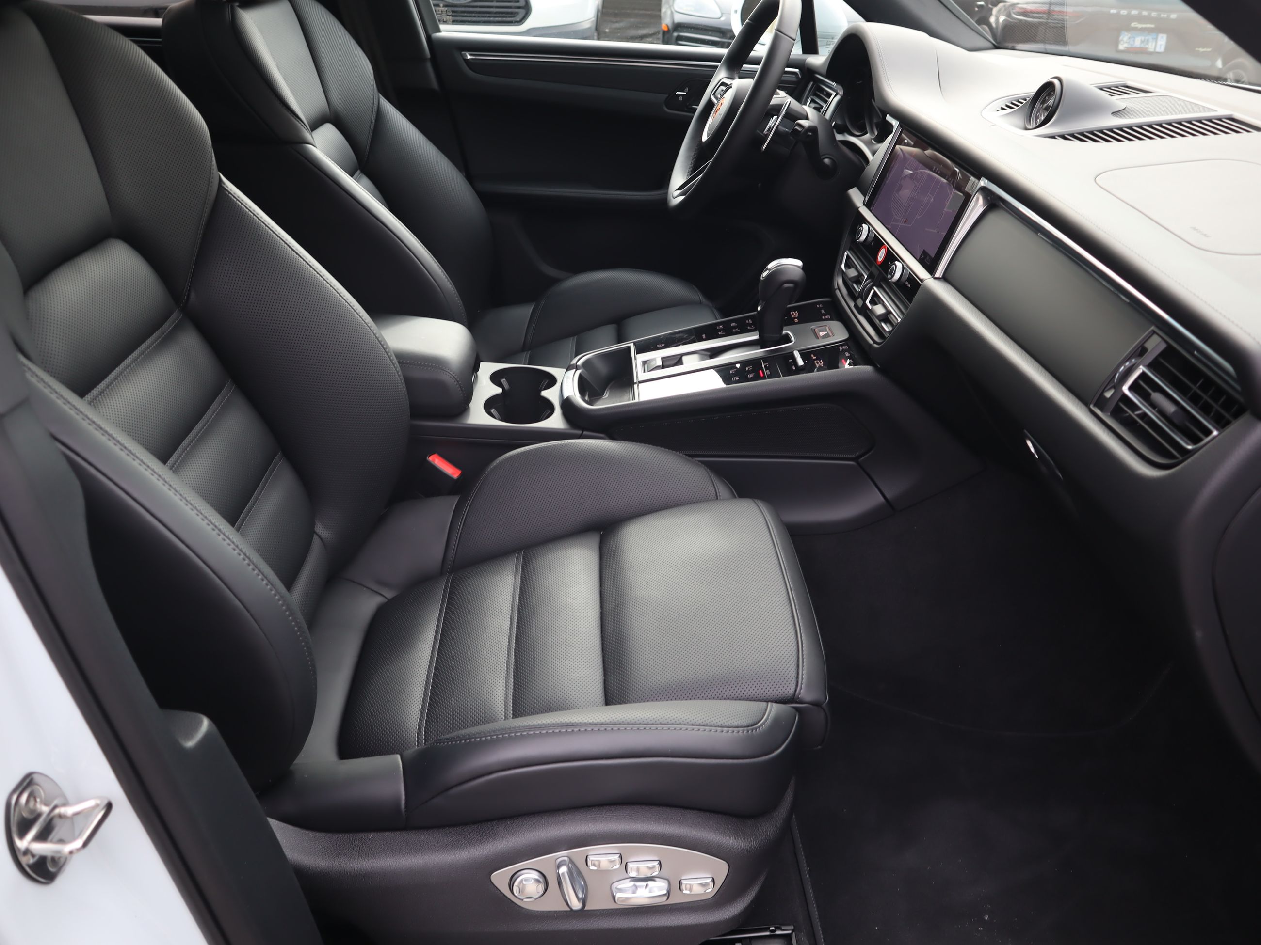 2026 Porsche Macan in Vancouver, British Columbia