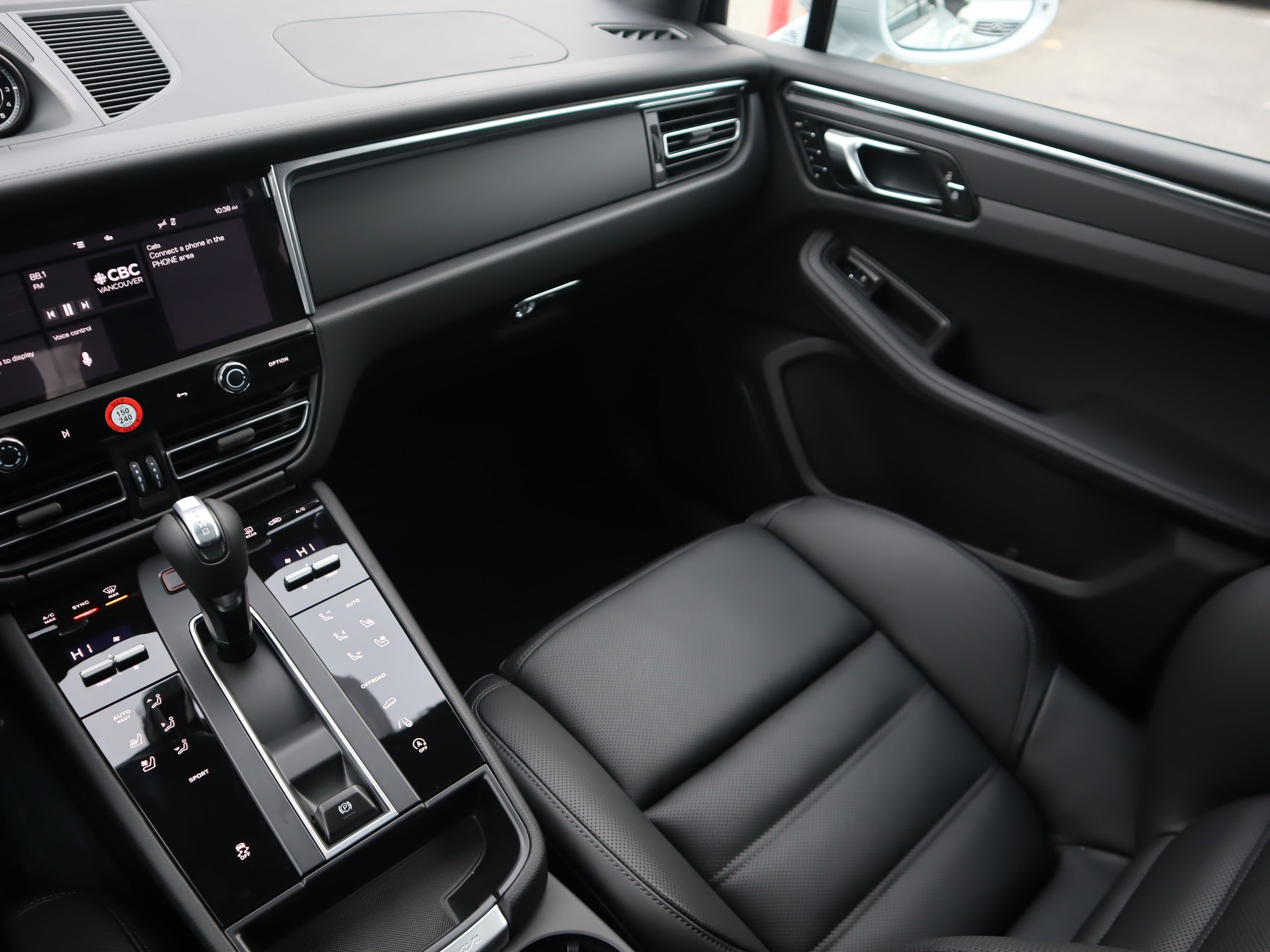 2026 Porsche Macan in Vancouver, British Columbia
