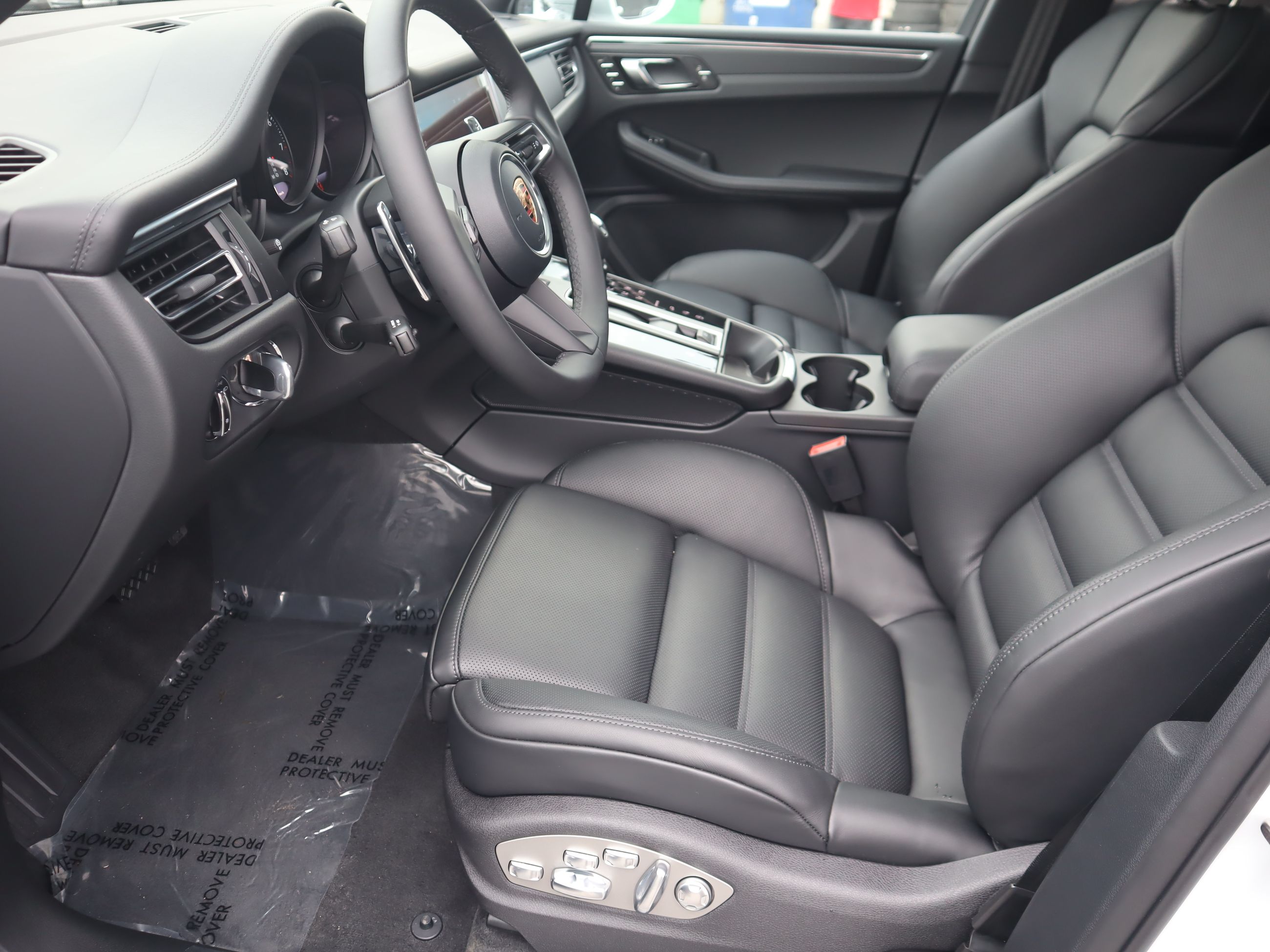 2026 Porsche Macan in Vancouver, British Columbia