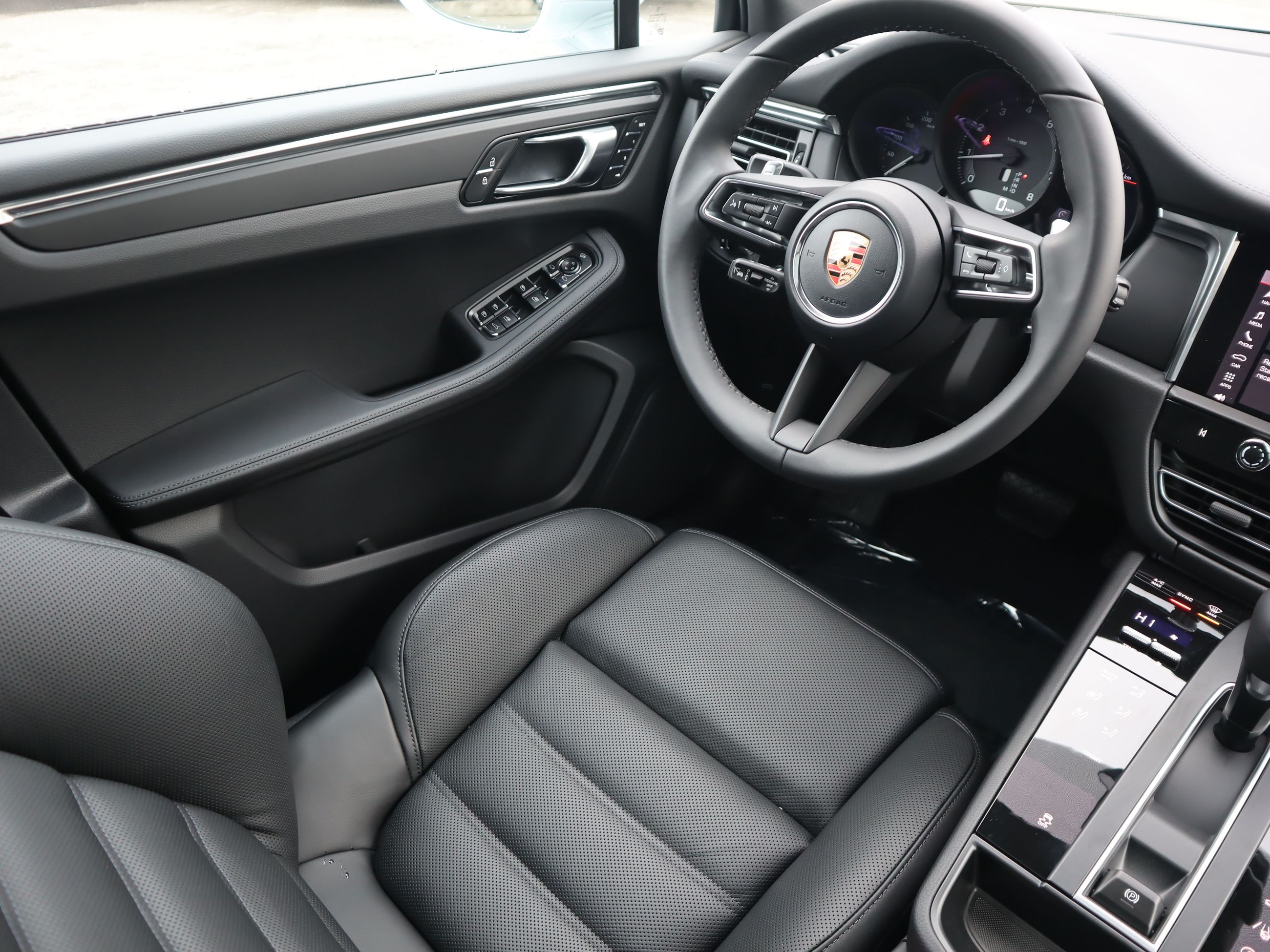 2026 Porsche Macan in Vancouver, British Columbia