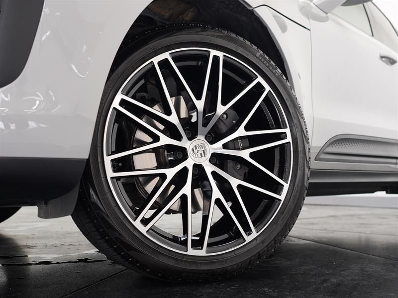 2026 Porsche Macan in Vancouver, British Columbia