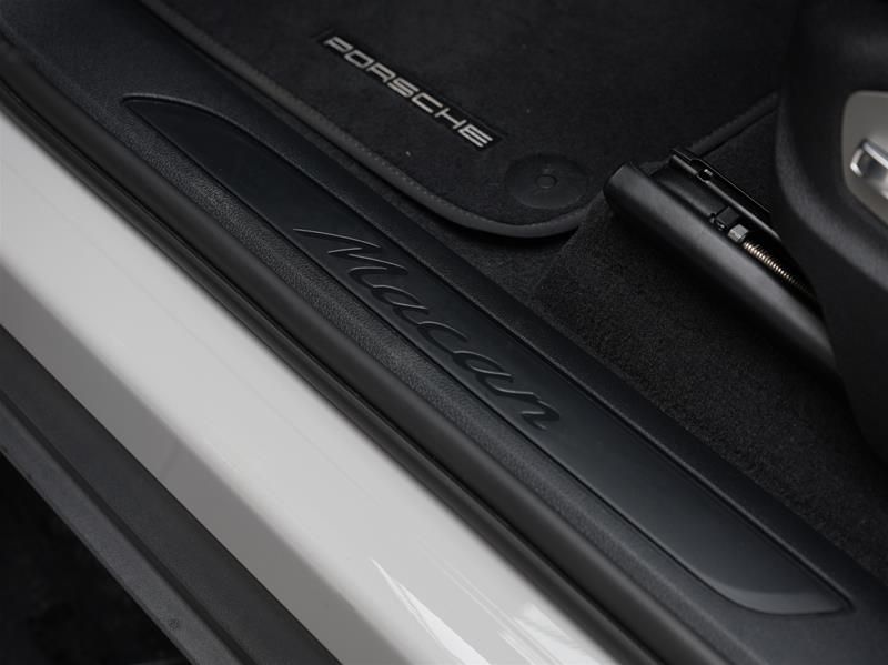 2026 Porsche Macan in Vancouver, British Columbia