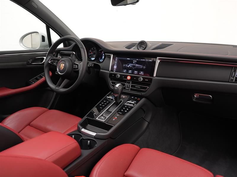 2026 Porsche Macan in Vancouver, British Columbia