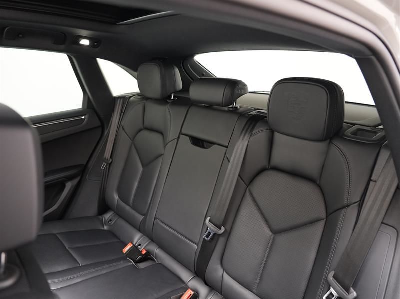 Porsche Macan  2026 à Vancouver, Colombie-Britannique