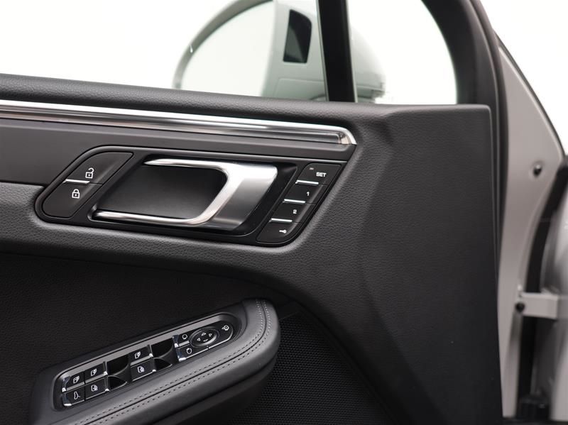 Porsche Macan  2026 à Vancouver, Colombie-Britannique