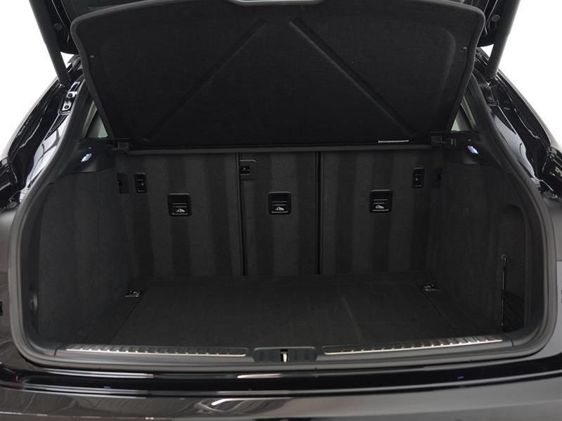 2026 Porsche Macan in Vancouver, British Columbia