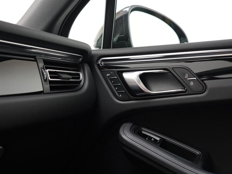 2026 Porsche Macan in Vancouver, British Columbia