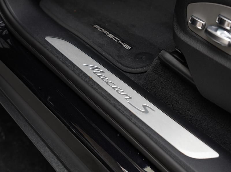 2026 Porsche Macan in Vancouver, British Columbia