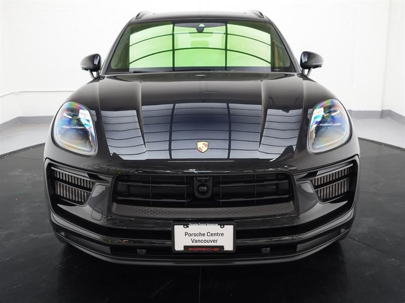 2026 Porsche Macan in Vancouver, British Columbia