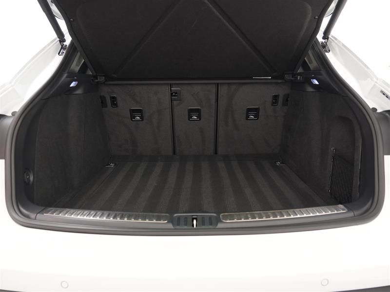 2026 Porsche Macan in Vancouver, British Columbia