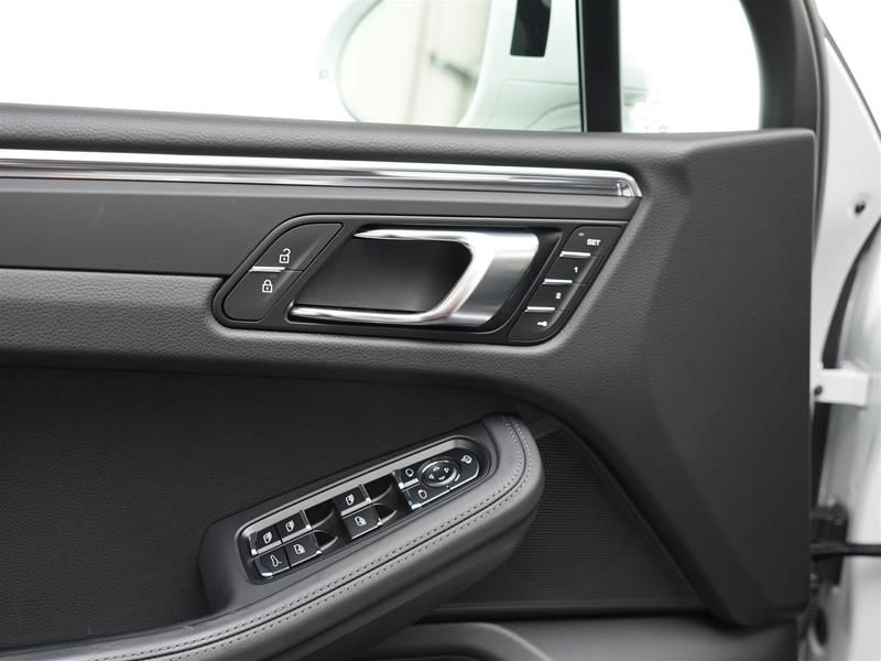 2026 Porsche Macan in Vancouver, British Columbia