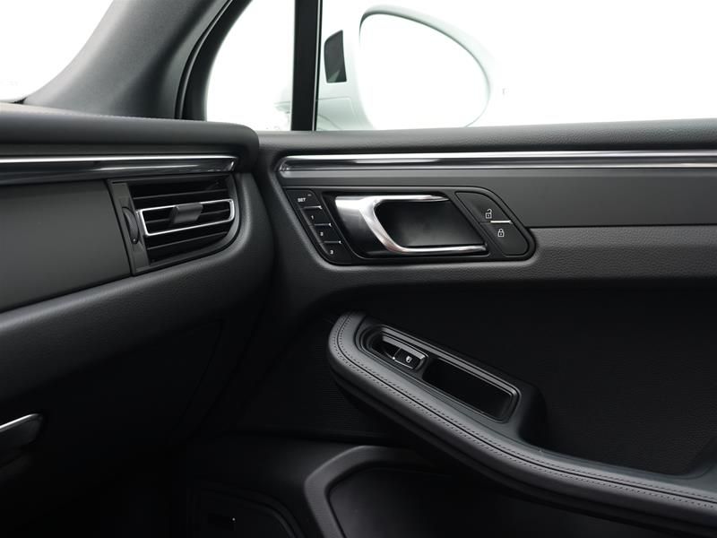 2026 Porsche Macan in Vancouver, British Columbia