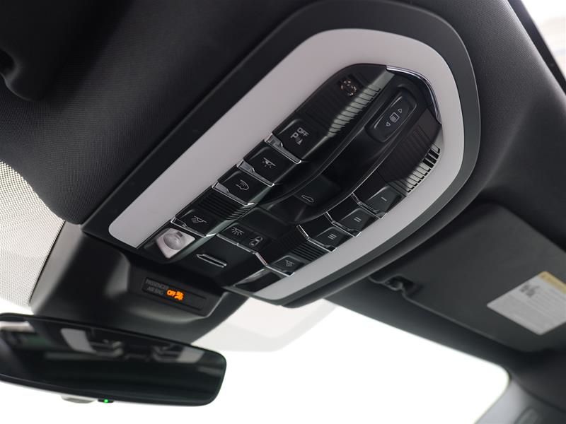 2026 Porsche Macan in Vancouver, British Columbia