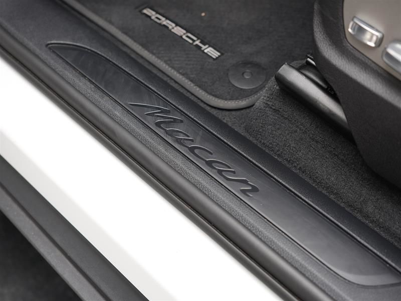 2026 Porsche Macan in Vancouver, British Columbia
