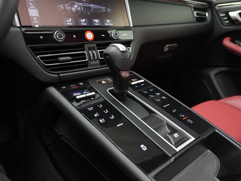 2026 Porsche Macan in Vancouver, British Columbia