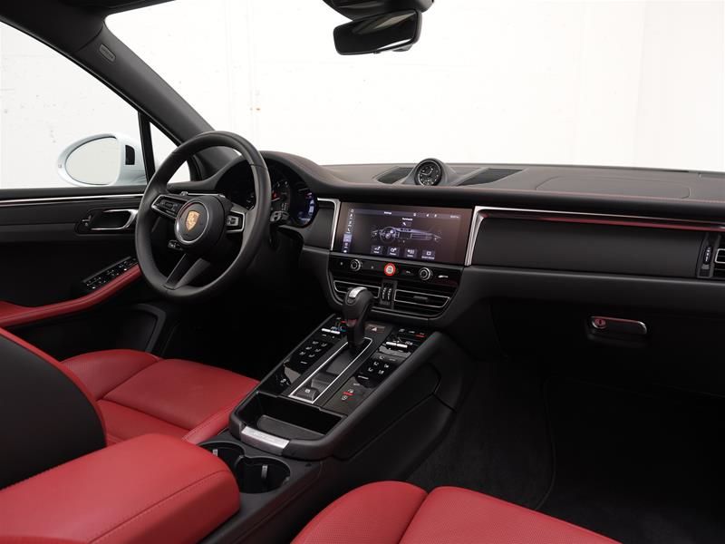 2026 Porsche Macan in Vancouver, British Columbia