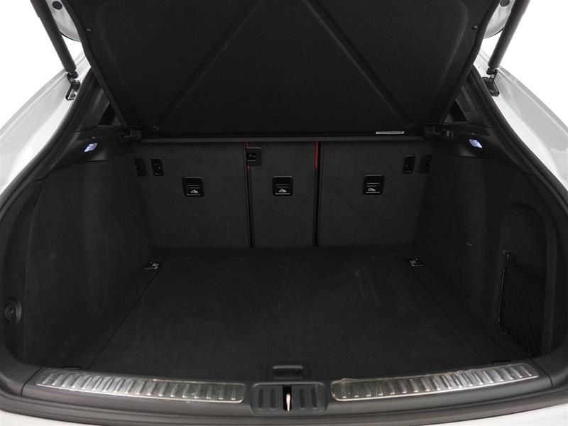 2026 Porsche Macan in Vancouver, British Columbia