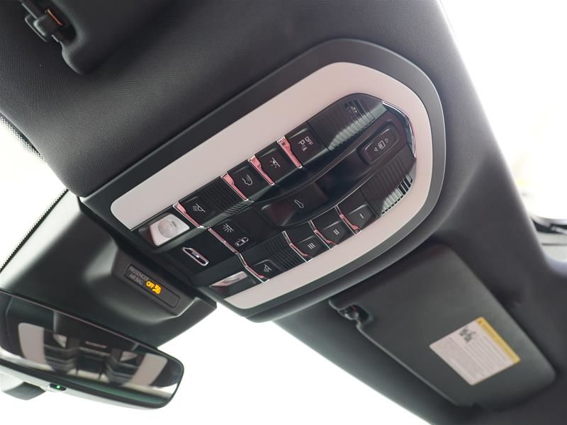 2026 Porsche Macan in Vancouver, British Columbia