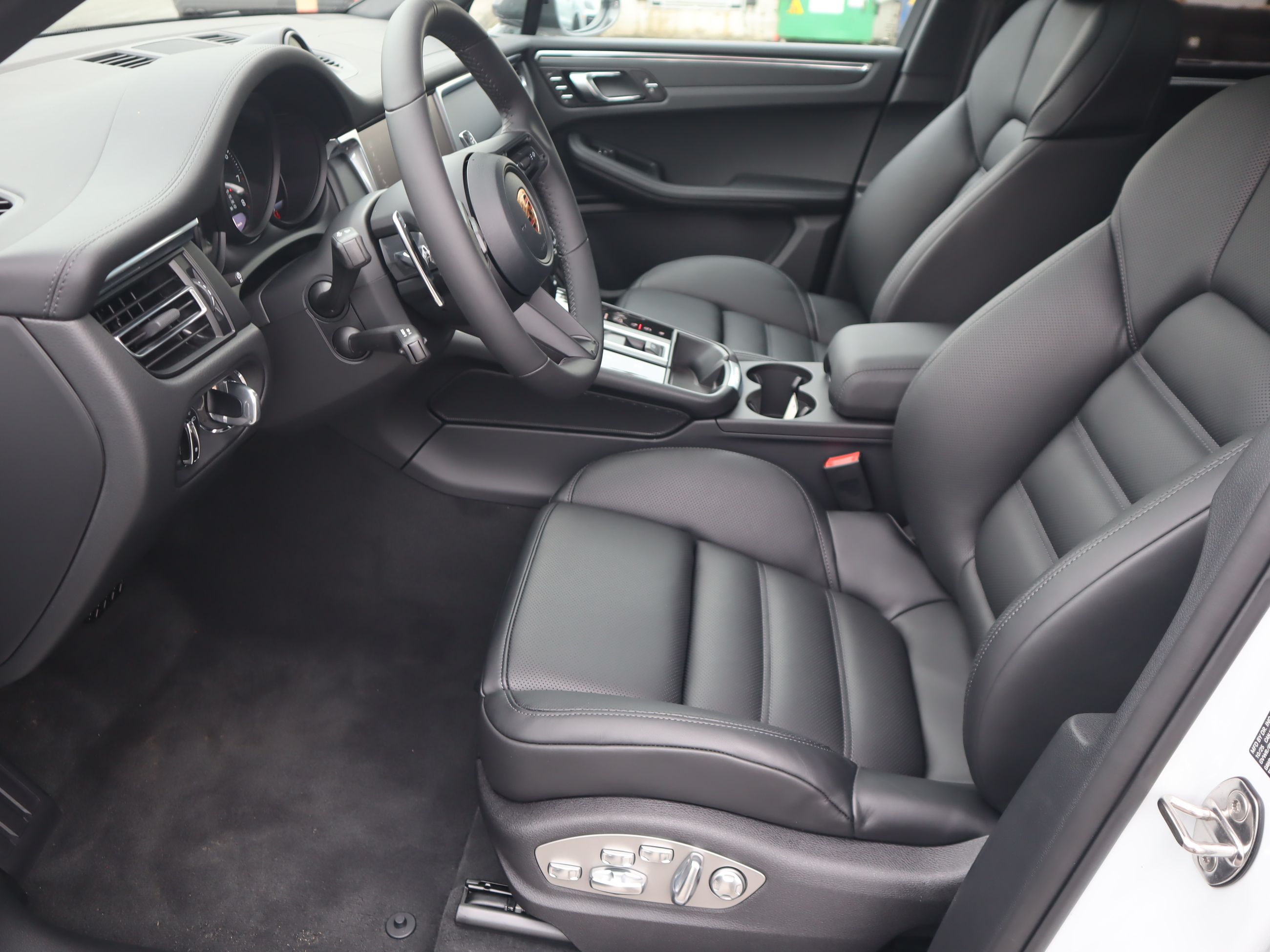 2026 Porsche Macan in Vancouver, British Columbia