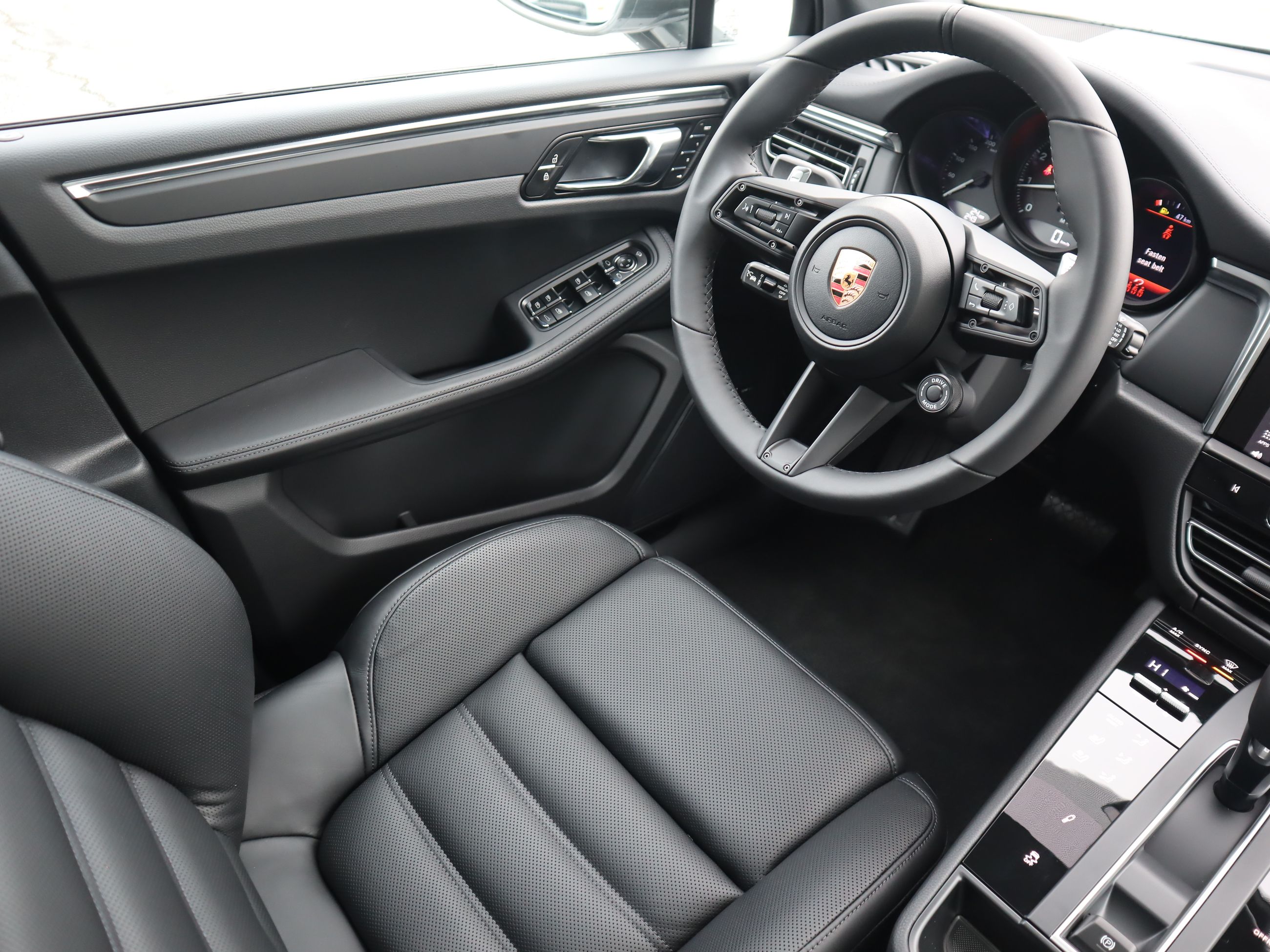 2026 Porsche Macan in Vancouver, British Columbia