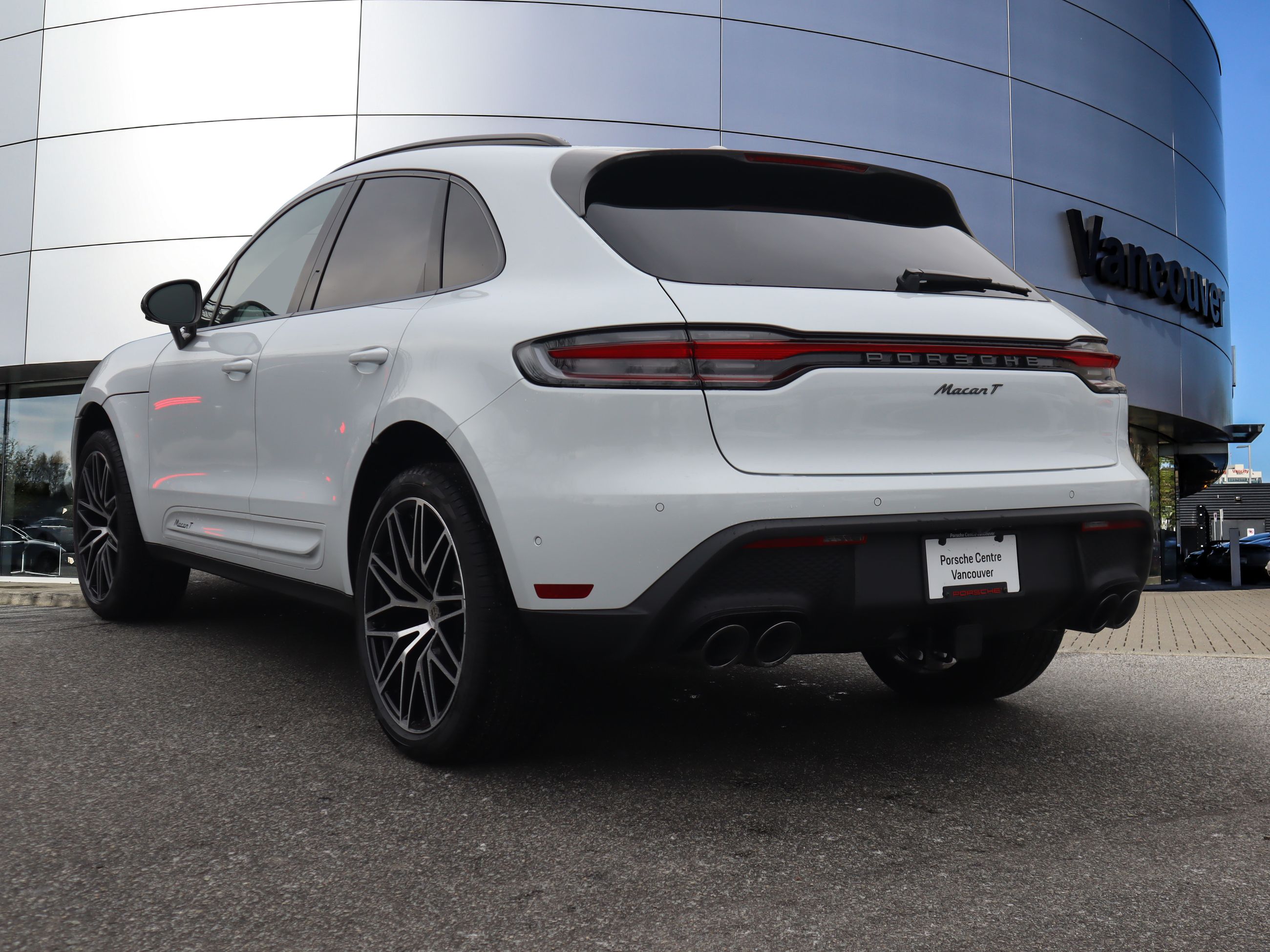 2026 Porsche Macan in Vancouver, British Columbia