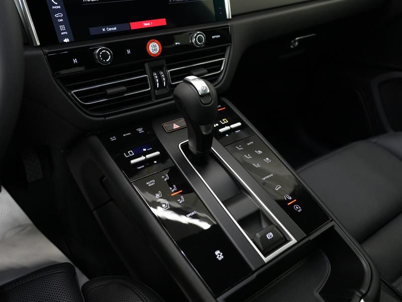 2026 Porsche Macan in Vancouver, British Columbia