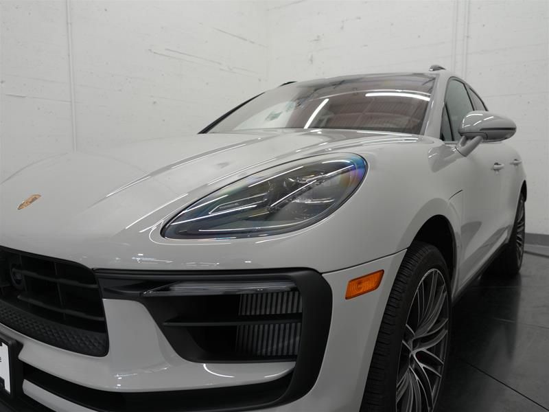 2026 Porsche Macan in Vancouver, British Columbia
