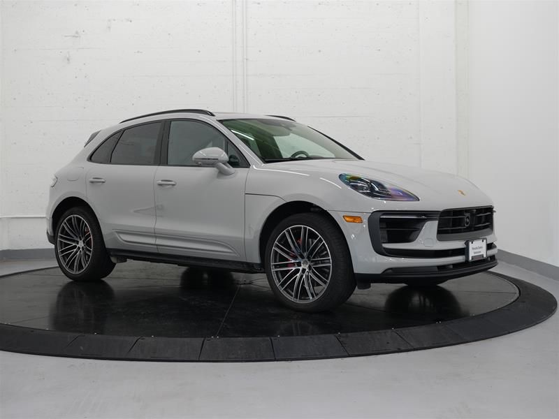 2026 Porsche Macan in Vancouver, British Columbia