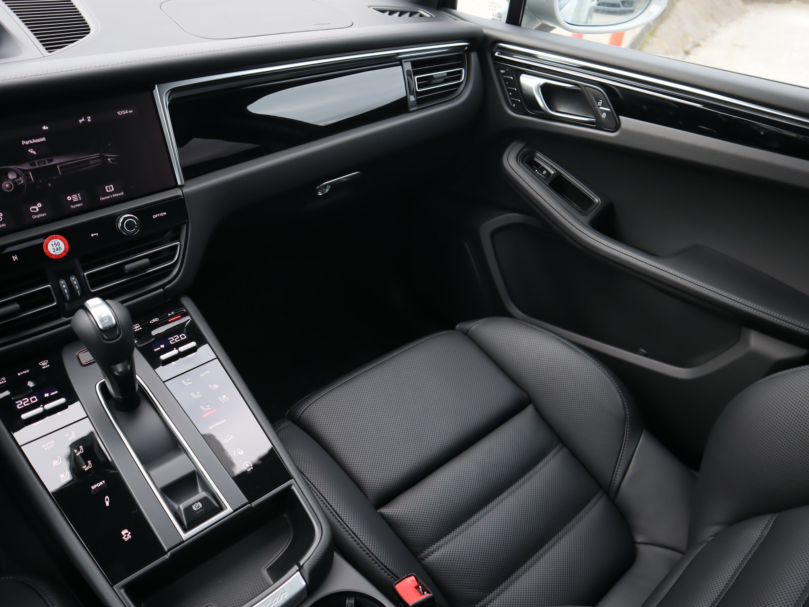 2026 Porsche Macan in Vancouver, British Columbia